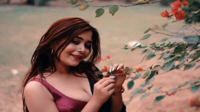 Rimpi Saree PhotoShoot by Naari Magazine Hot Sexy Video