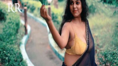 Nature Love Roohi Blue Saari RR 2021 Hot Photoshoot Video