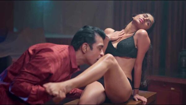 Thand Ka Maza 2024 Bigshots Hindi Porn Web Series Episode 9